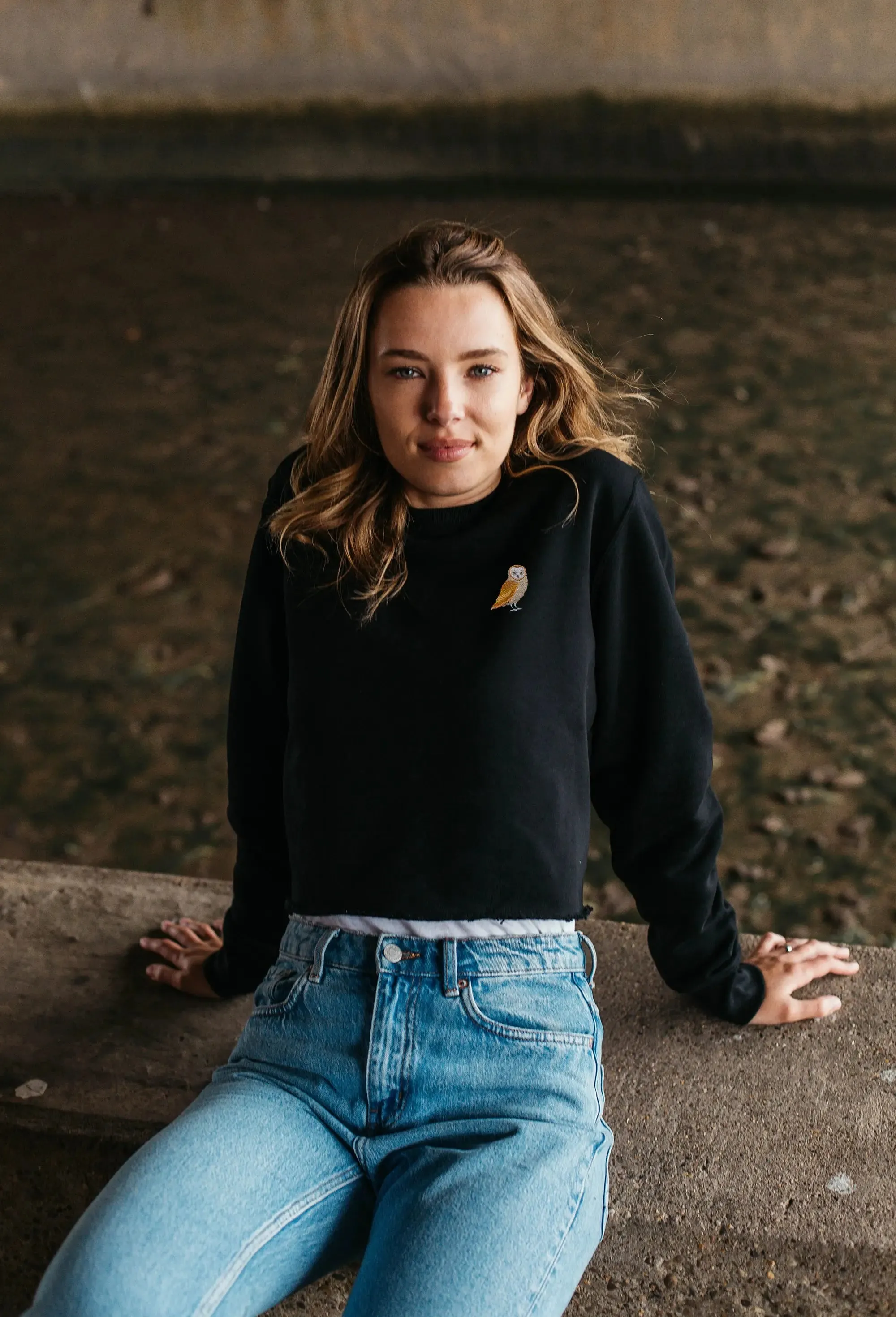 barn owl unisex cropped sweatshirt