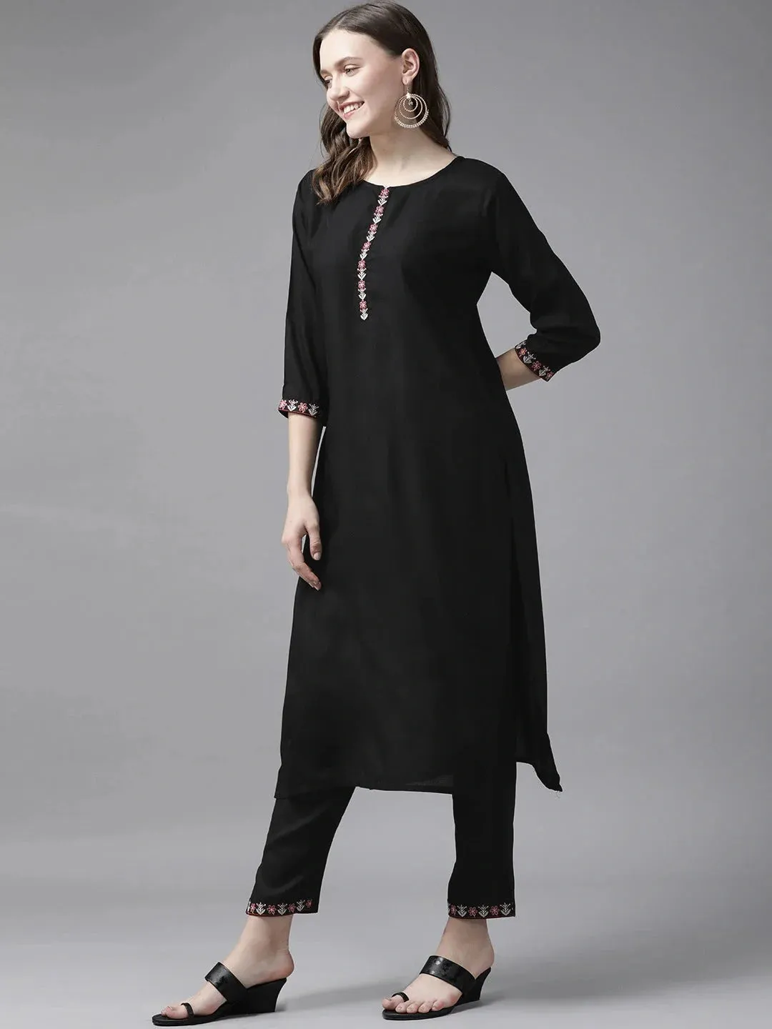 Black Solid Kurta Set With Digital Printed Dupatta