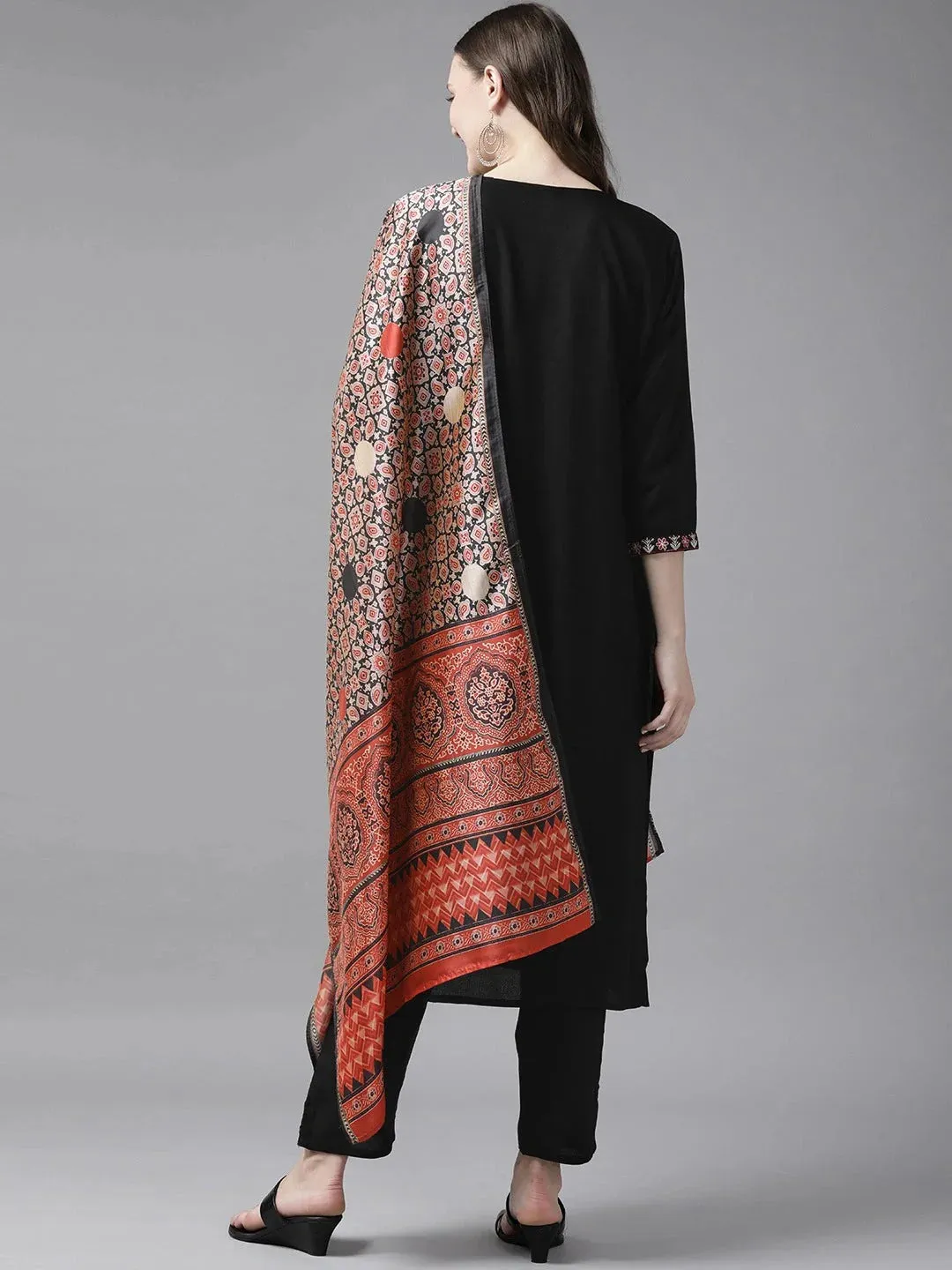 Black Solid Kurta Set With Digital Printed Dupatta