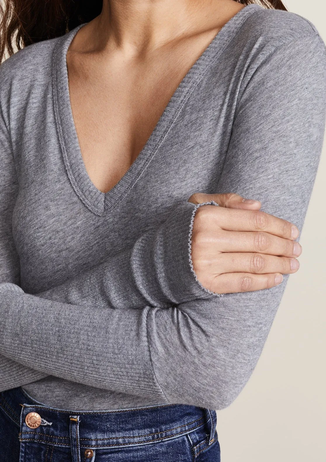 Cashmere Cuffed V Neck Sweater - Smoke
