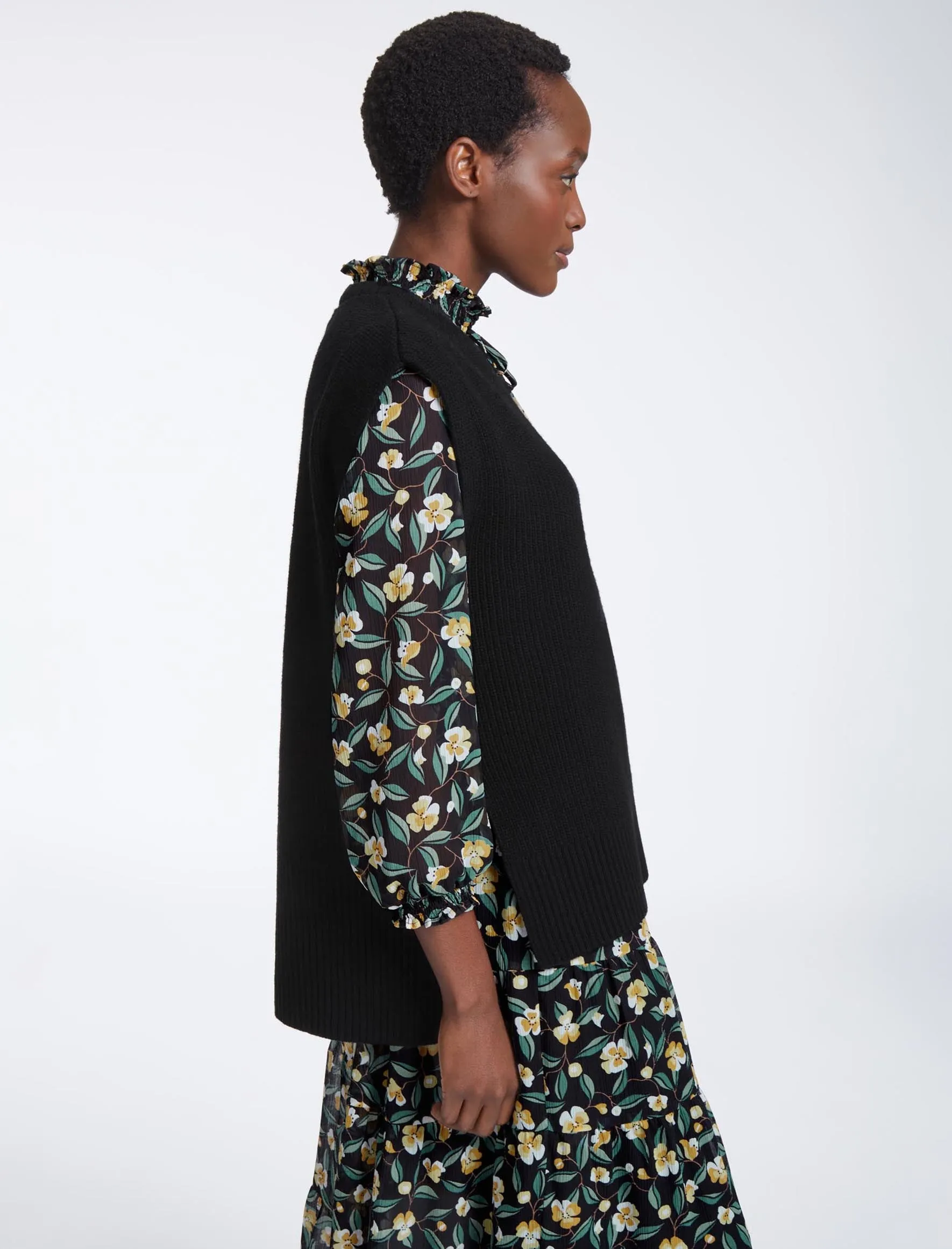 Janice Wool Round Neck Sleeveless Jumper - Black
